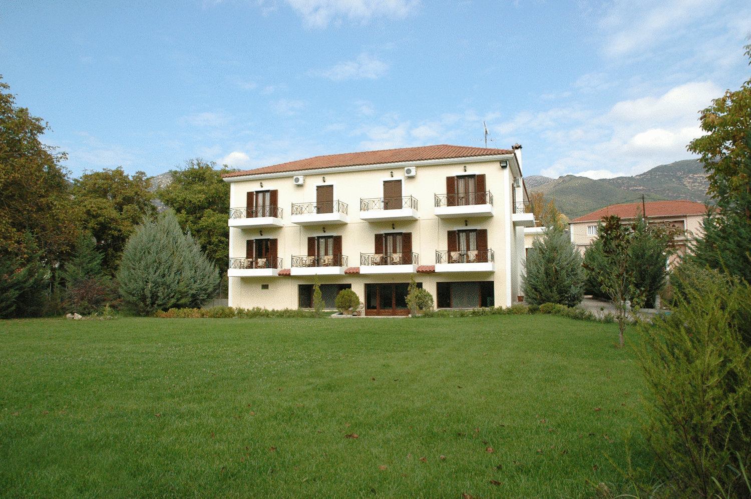 Aroanios Hotel Klitoria Exterior photo
