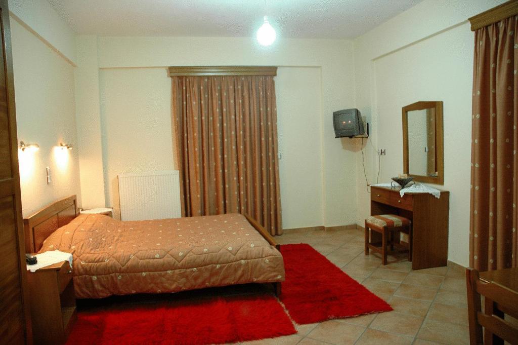 Aroanios Hotel Klitoria Exterior photo